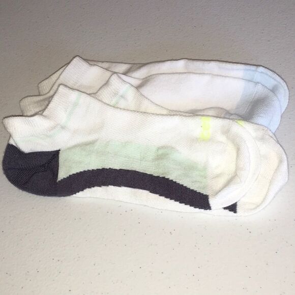 BUNDLE of Zella and Sockart Socks (E6) - Picture 1 of 3